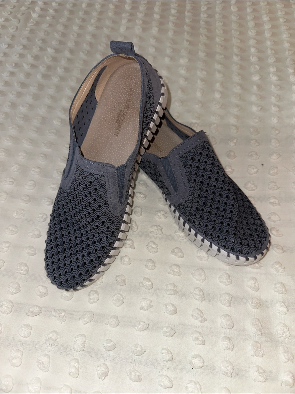 Ilse Jacobsen Navy Blue Slip-On Perforated Sneakers
